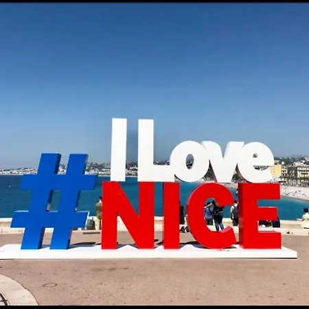 Confort, Modernite & Calme Au Port De 니스