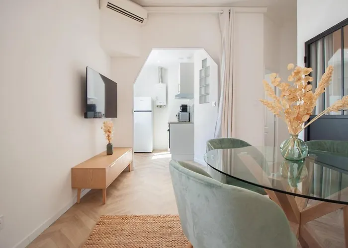 Confort, Modernite & Calme Au Port De 니스