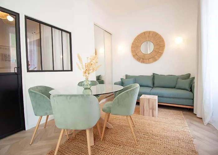 Confort, Modernite & Calme Au Port De Апартаменты Ницца