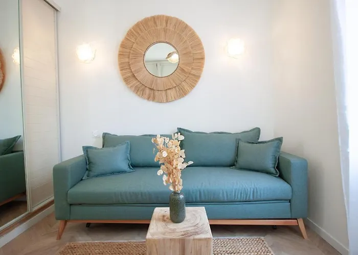 Confort, Modernite & Calme Au Port De Ницца